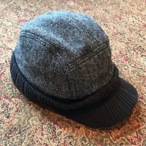 Globe Visor Beanie hat